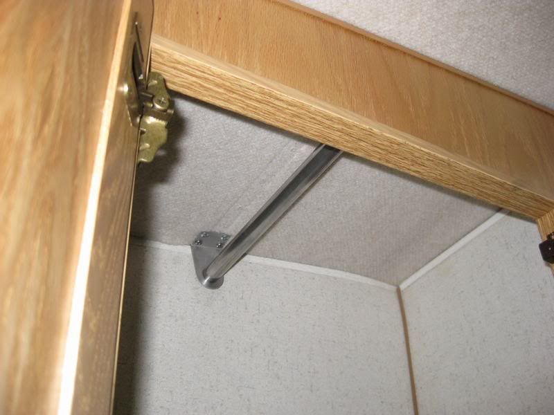 RV.Net Open Roads Forum: Truck Campers: Closet rod mod